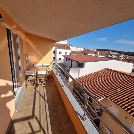 Apartment Furulund Макарска Екстериор снимка