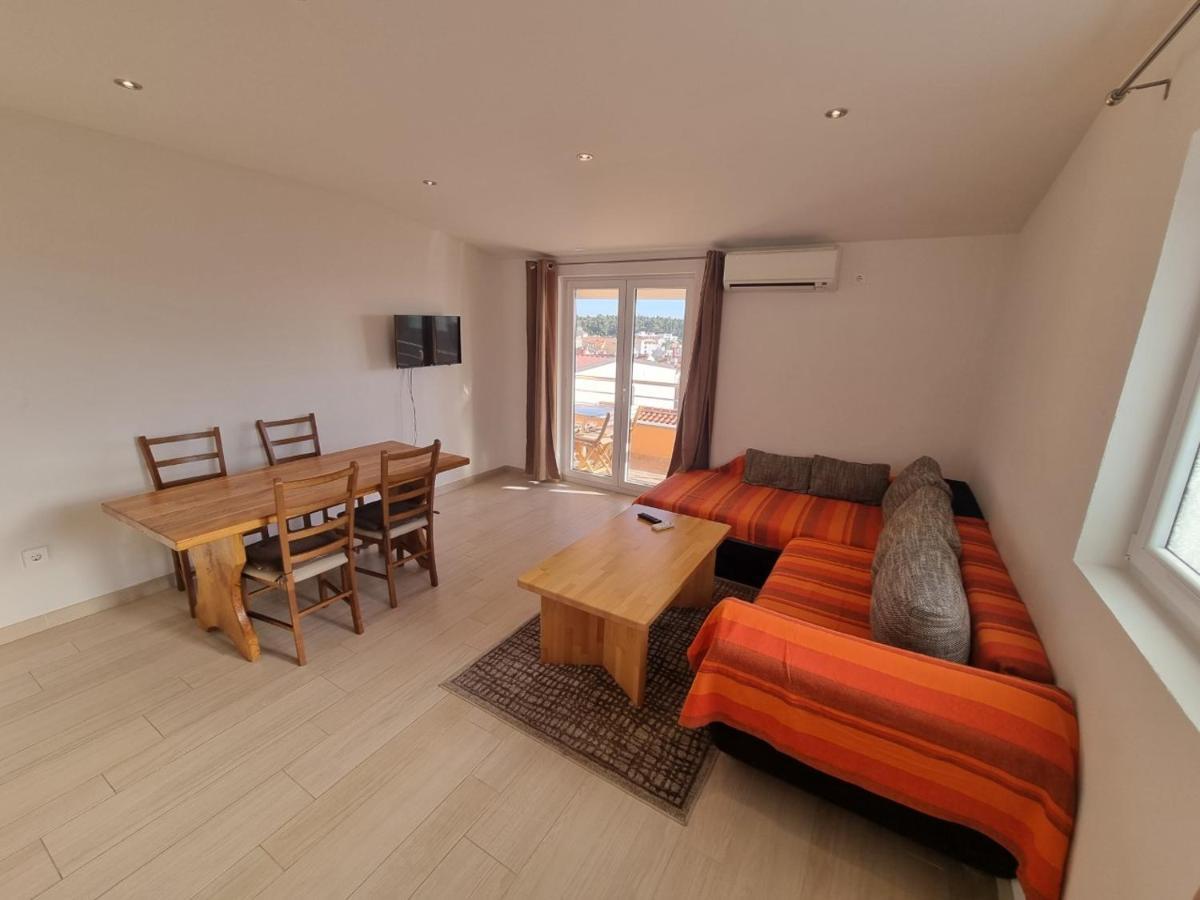 Apartment Furulund Макарска Екстериор снимка