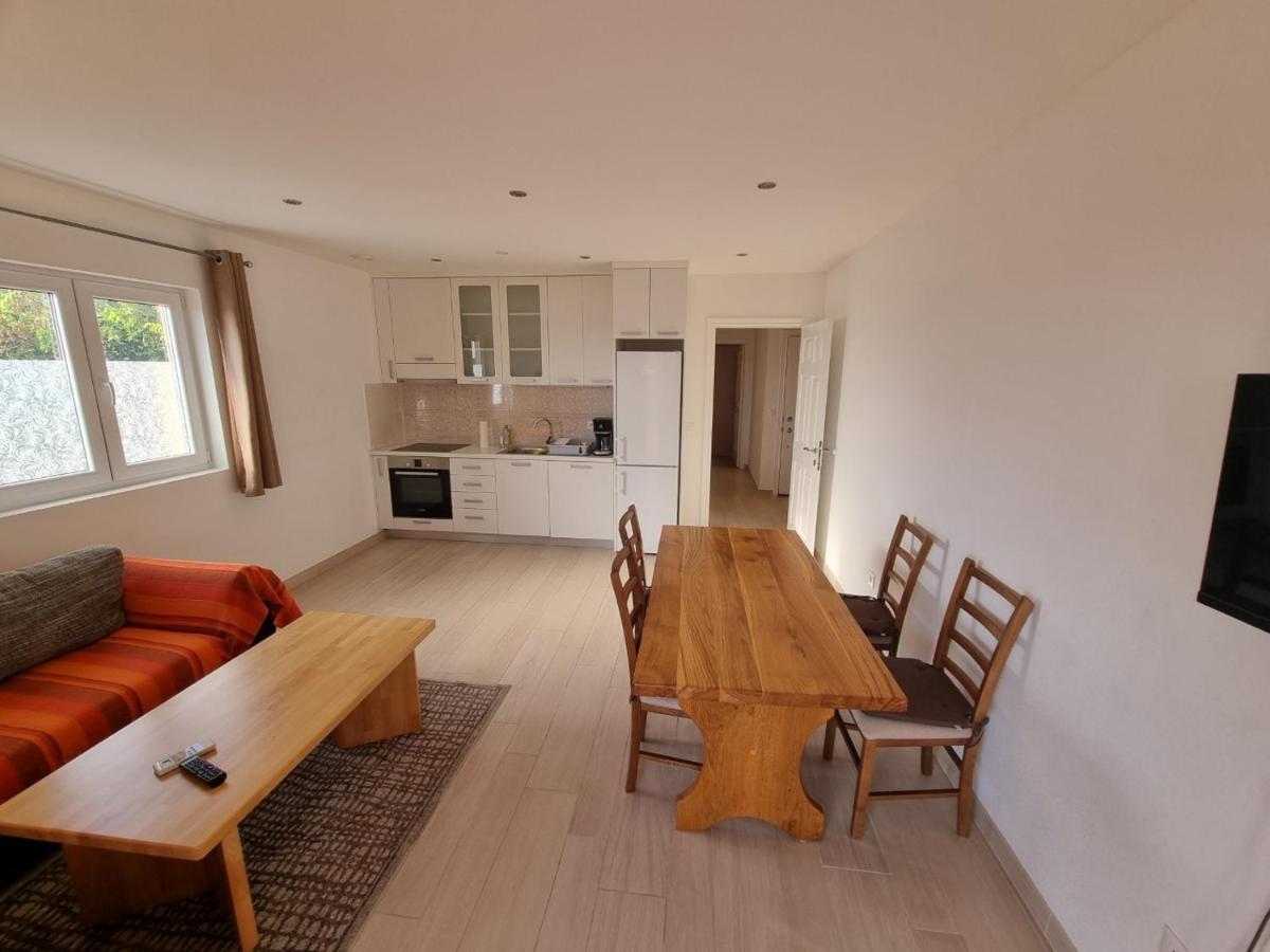 Apartment Furulund Макарска Екстериор снимка