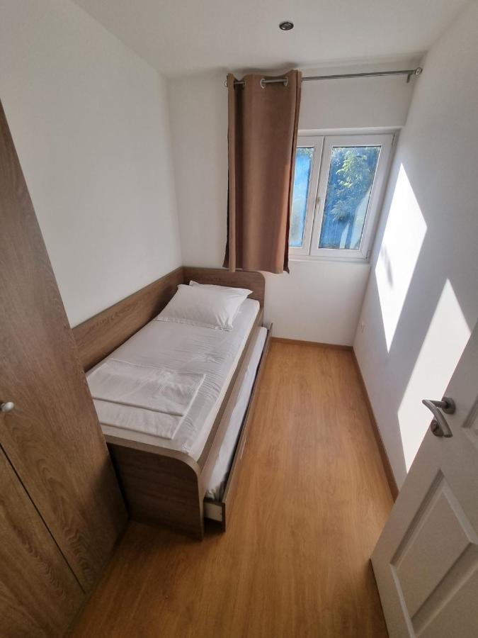 Apartment Furulund Макарска Екстериор снимка